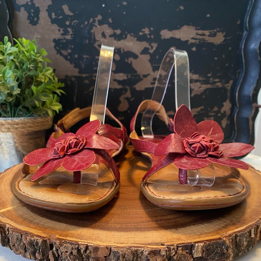 🥀Born Red Leather Floral Sandals - Picture 3 of 11